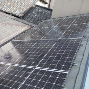 K様邸【太陽光発電システム・パワーコンディショナ収納箱】